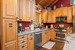 Unclassified image, 4 of 36, button