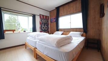 Blackout curtains, free WiFi, bed sheets