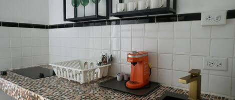 Plaque de cuisson, cafetière/bouilloire