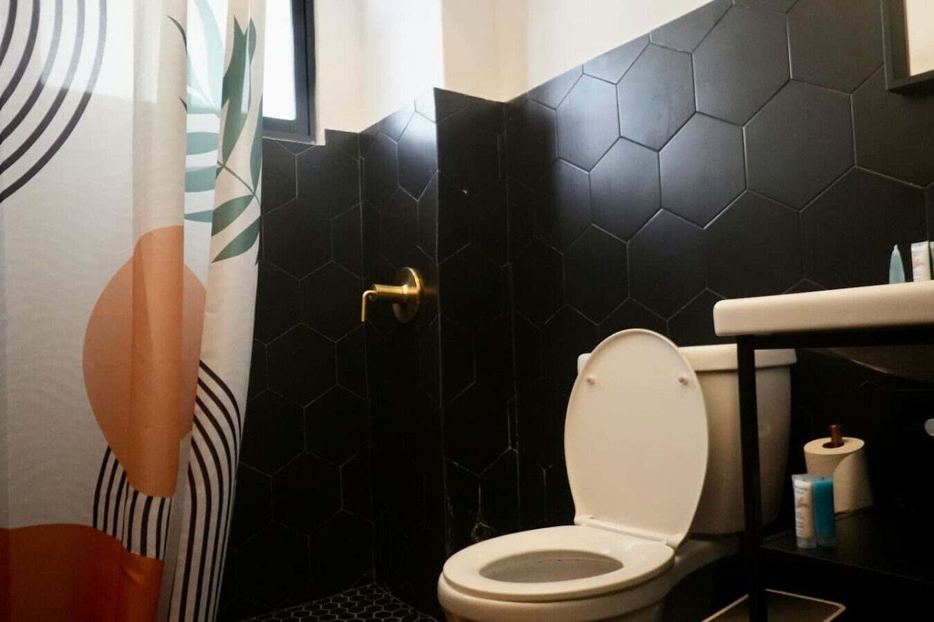 Hårføner og håndklær