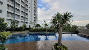 屋外プール