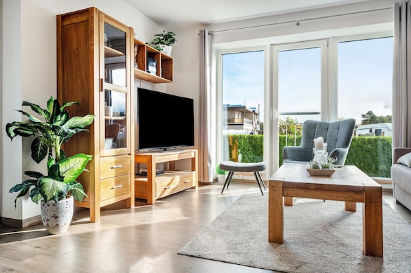 TV, DVD player, stereo
