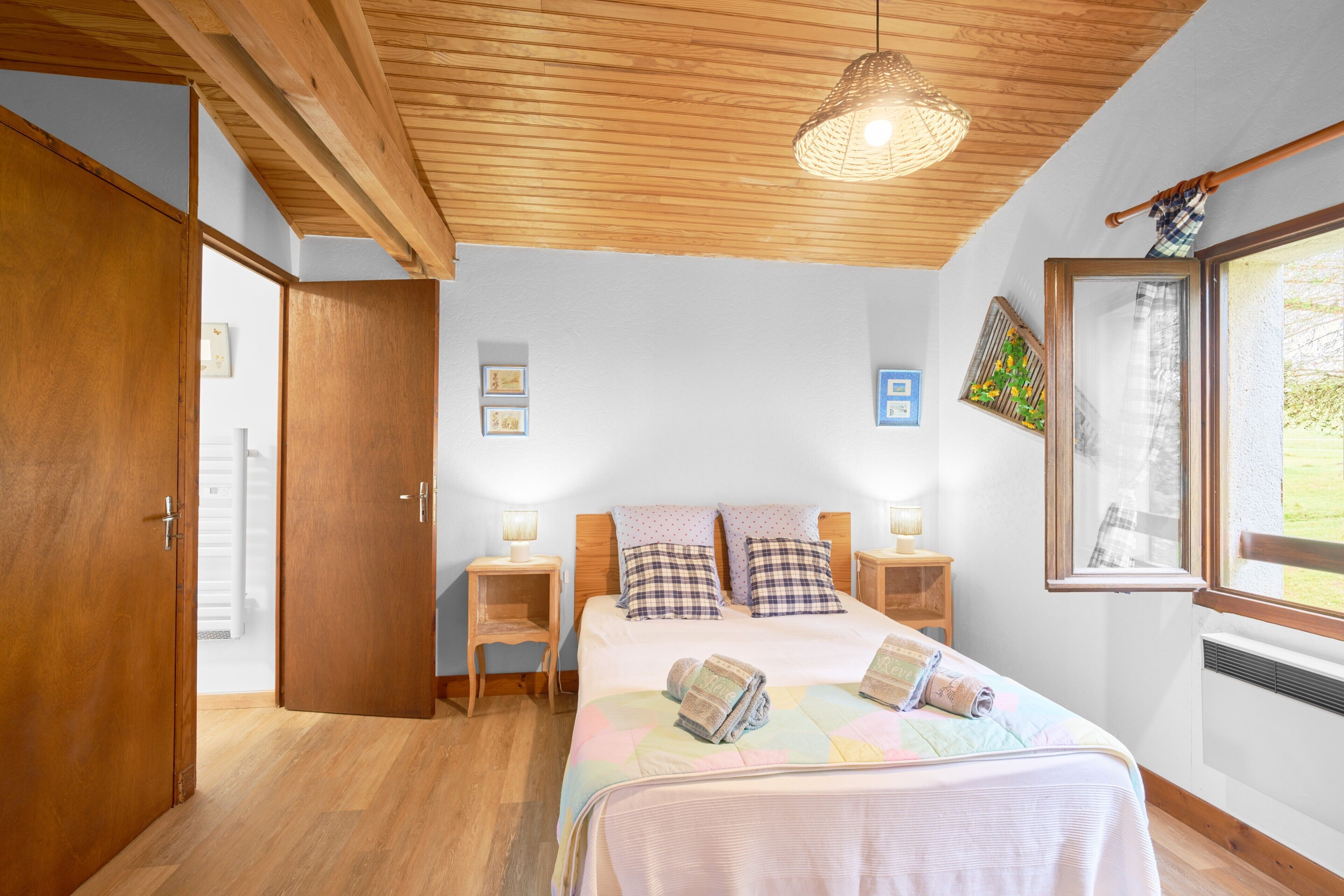 2 chambres, bureau, fer et planche à repasser, Wi-Fi