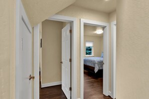 WiFi、ベッドシーツ