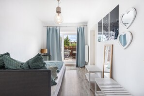 1 chambre, fer et planche à repasser, Wi-Fi, literie fournie