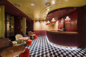 Bar (on property) - Olympia Lis Boutique Hotel (Lisboa)