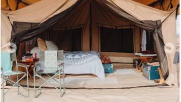 Classic Tent, Garden View