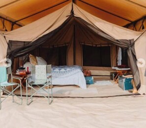 Classic Tent, Garden View | WiFi (free) - Koki Lodge (Nairobi)
