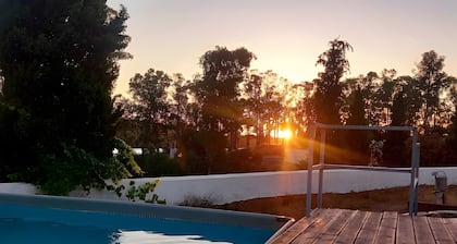 Room 'Lareira' with Shared Pool, Wi-Fi and Air Conditioning