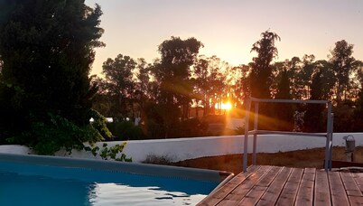 Room 'Lareira' with Shared Pool, Wi-Fi and Air Conditioning