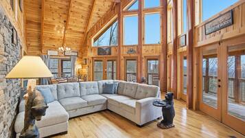 Kabin, 2 kamar tidur | Area keluarga | Smart TV