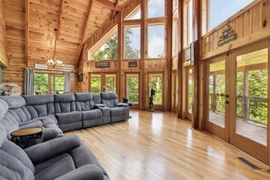 Cabin, 2 Bedrooms | Living area | Smart TV