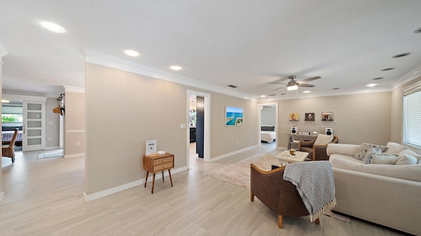 House, 2 Bedrooms | Interior