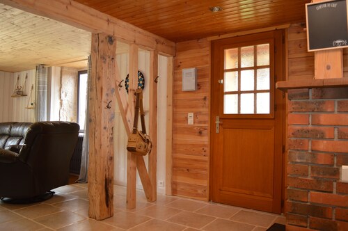 Located in the heart of the Jura, close to lakes and waterfalls!
