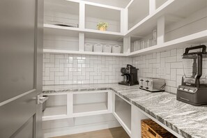 House, 3 Bedrooms | Interior