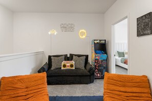 Townhome, 4 Bedrooms
