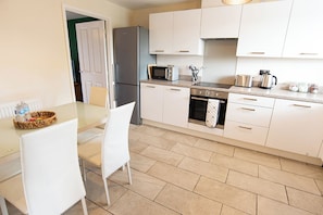 Microwave, stovetop, dishwasher