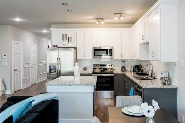 Microwave, oven, stovetop, dishwasher