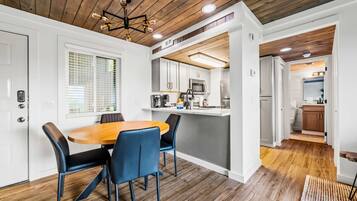 Apartment | 1 bedroom, Internet