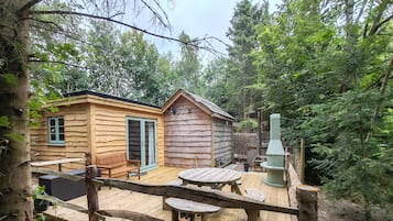 Cabin, 1 Bedroom (Woodpecker Lodge with hot-tub)