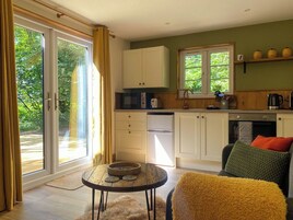 Soundproofing, bed sheets