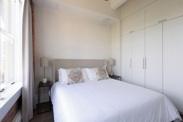 1 bedroom, iron/ironing board, WiFi, bed sheets
