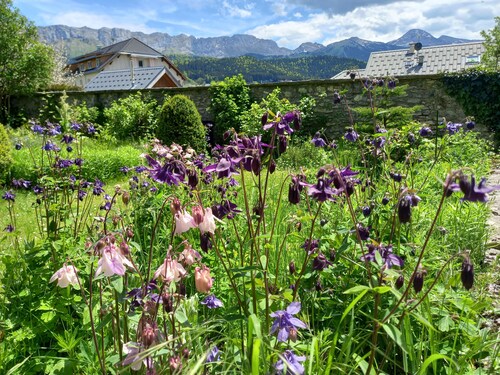 Jardin d'Apolline, charming house with enclosed garden