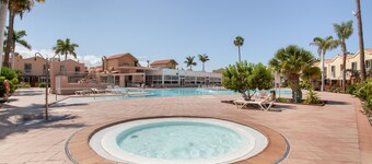 Vacation 'Green Oasis Club' with Shared Pool, Wi-Fi and Air Conditioning