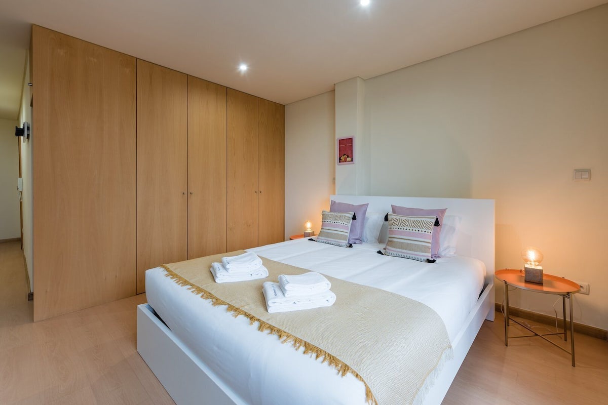 Studio (Standard Studio)