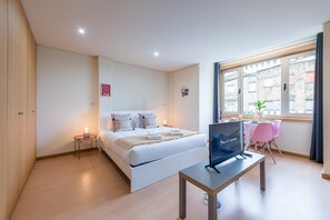 Estudio (Standard Studio)