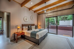 Superior Room, Balcony, Garden View | In-room safe, iron/ironing board, free WiFi