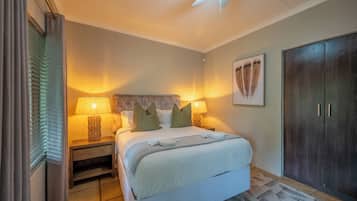 Standard Double Room | In-room safe, iron/ironing board, free WiFi