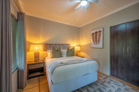 Standard Double Room | In-room safe, iron/ironing board, free WiFi