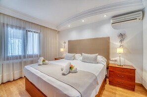 2 Schlafzimmer, Zimmersafe, Bügeleisen/Bügelbrett, kostenloses WLAN