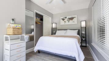 1 habitación, escritorio, tabla de planchar con plancha y wifi