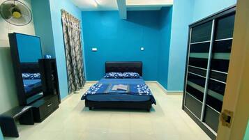 3 bedrooms, iron/ironing board