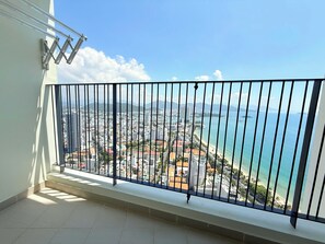 Appartement Deluxe, balcon, vue plage | Vue depuis le balcon