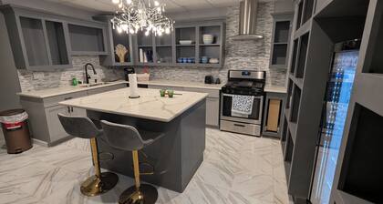 Cozy 2-bedroom apartment with movie theater.