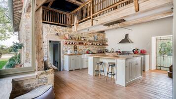 Lave-vaisselle, chaise haute