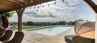 La Felicite - Huit Chambres Villa, Couchages 18