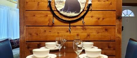 Family House, 2 Bedrooms, Patio, Mountainside | In-room dining