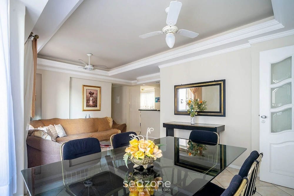 3 Bedroom apt 100m fr/ the Central Beach BC Edg401