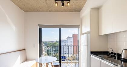 Fully Equipped Apartments Just a few Steps From the Botanical Garden in Curitiba - EBI