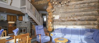 Sielikkö Aurora Log Villas