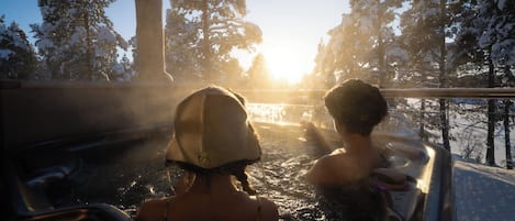 Huvila, näköala mäelle | Kylpyhuone