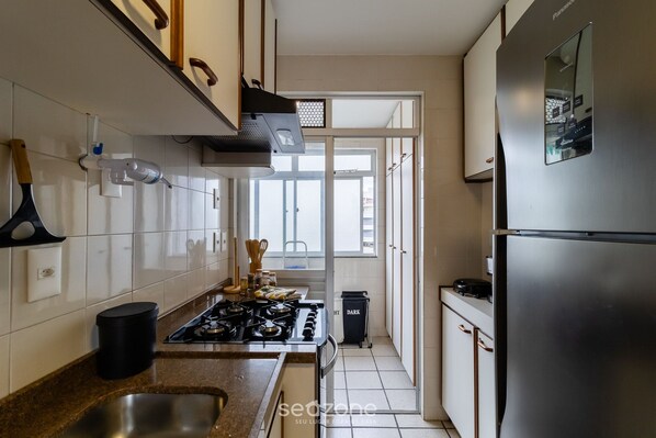 Private kitchen - Beautiful Apart Barbecue 100m From the sea Eab0201 (Florianópolis)