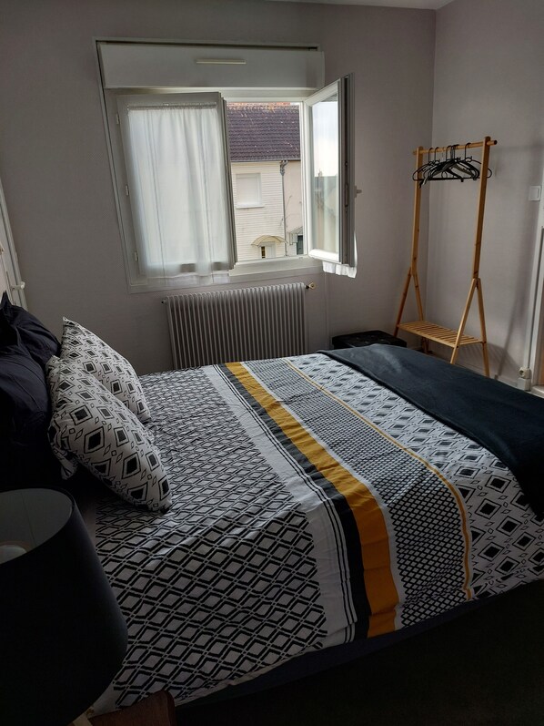 1 bedroom, Internet, bed sheets