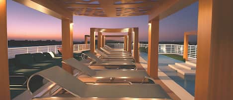 Sundeck