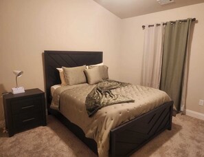 4 bedrooms, WiFi, bed sheets