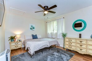 1 bedroom, desk, iron/ironing board, travel cot